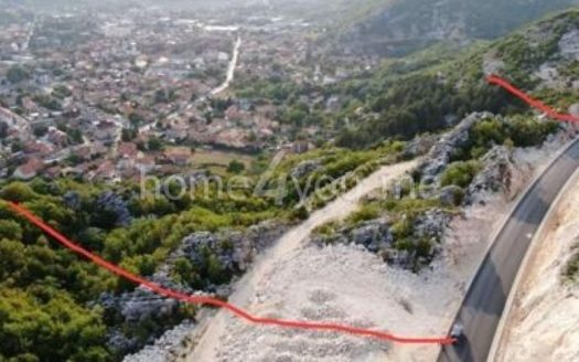Land with a panoramic view of Cetinje