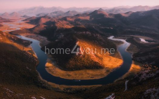 Land on the bank of the river Crnojevica