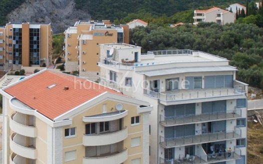 Apartments for Sale in a Building with a Pool, Ivanovići, Bečići