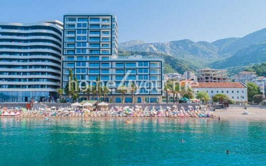 Luxury two-bedroom apartment on the first sea line, Sunraf complex, Rafailovići