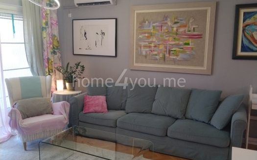 Three-bedroom furnished apartment with parking space, Adok , Budva