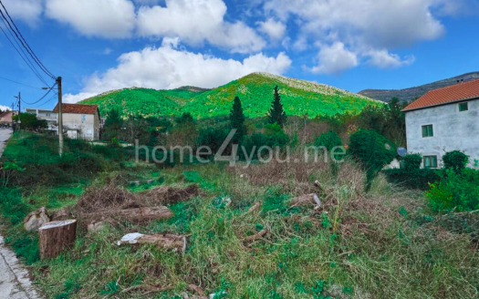 Urbanized land with construction permit , Mrčevac, Tivat