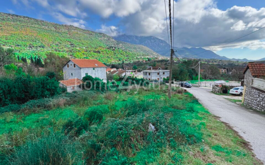 Urbanized land with construction permit , Mrčevac, Tivat