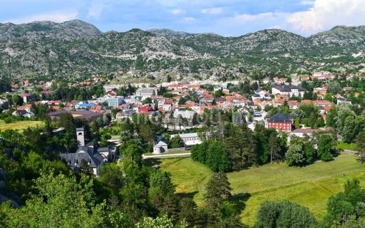 Urbanized land in an excellent location, Cetinje