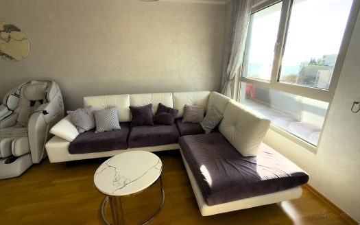 Luxury penthouse with panoramic sea views, rooftop terrace, garage & storage Bečići, Budva