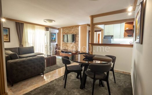 Furnished two-bedroom apartment in the Center of Budva