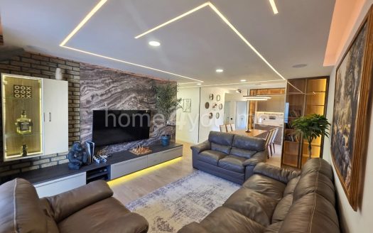 Luxury three-bedroom apartment in a new building, Bečići – Budva