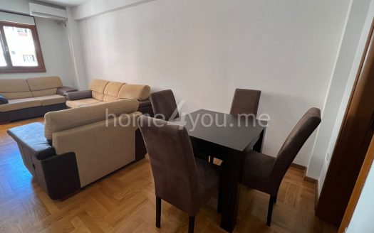 Fully furnished one-bedroom apartment for long-term rent in Dubovica, Budva, conveniently located near Mega Mall