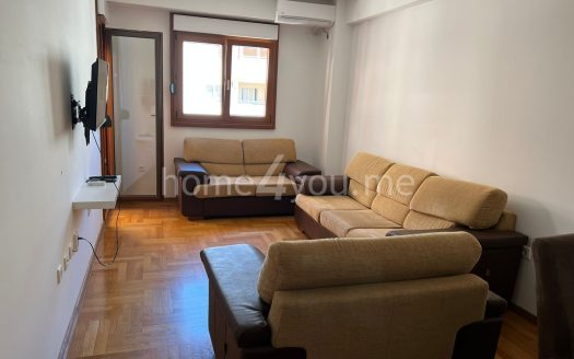 Fully furnished one-bedroom apartment for long-term rent in Dubovica, Budva, conveniently located near Mega Mall