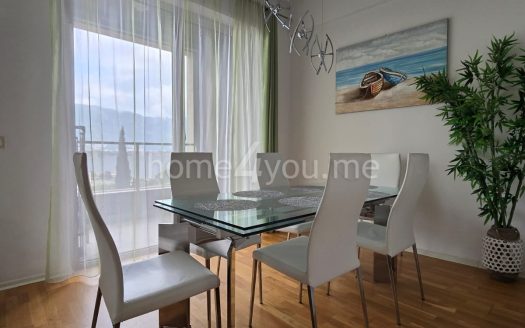 Luxury three-bedroom apartment with panoramic sea view, Harmonia, Budva