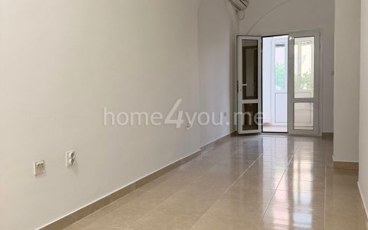 One-bedroom apartment with terrace and parking space – Topliški Put, Budva